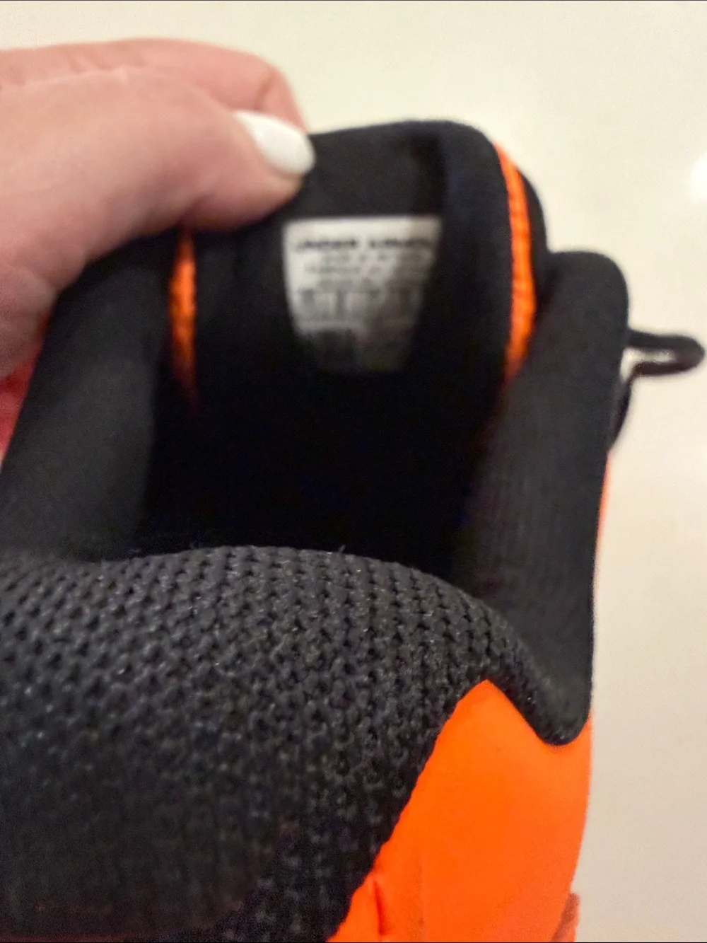 Under Armour  Orange and Black Low-Top Sneakers Size 7Y (euro 40) Men’s 7